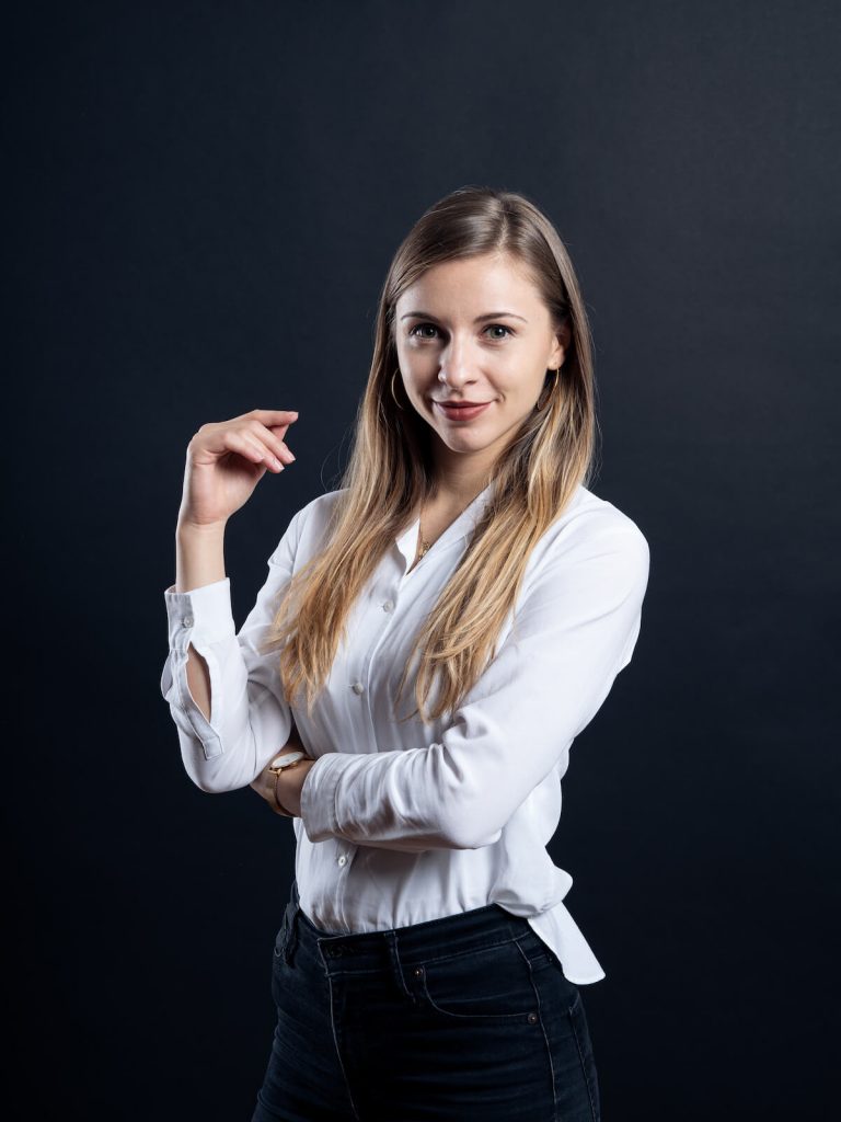 portrait sara